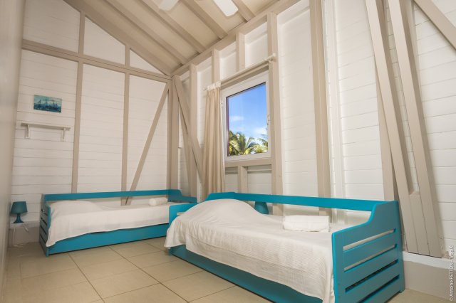 Chambre Zoé , 2 lits gigogne - Zoé bedroom, 2 truckle beds Chambre Zoé , 2 lits gigogne - Zoé bedroom, 2 truckle beds